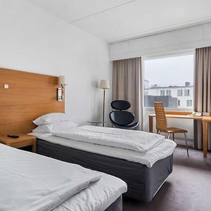 Habitación Estándar con 2 Camas Individuales